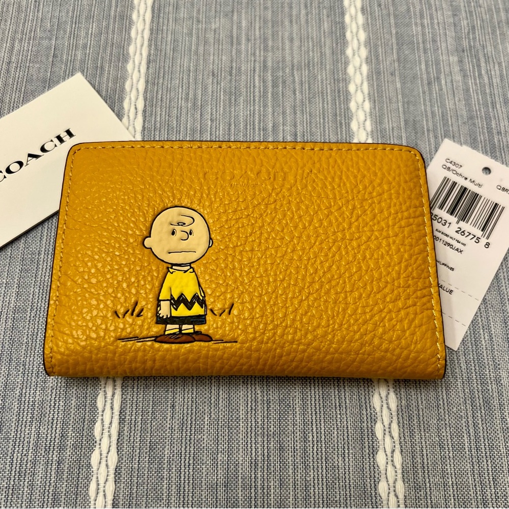 AUTHENTIC COACH X PEANUTS CHARLIE BROWN WALLET - last one available